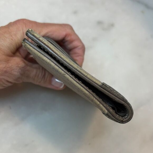 Dooney & Bourke Wallet Checkbook Vintage Signature Slim Wallet - Picture 7 of 16